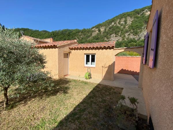 Belle Villa plain-pied de 2004, Type 5 avec grand garage sans aucun travaux à prévoir sur 891 m2 de parcelles !