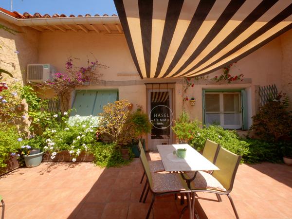 Pomérols, centre historique, maison de village traversante prête à vivre avec grand garage et belle terrasse Pomérols (34810)