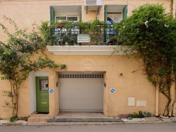 Pomérols, centre historique, maison de village traversante prête à vivre avec grand garage et belle terrasse Pomérols (34810)