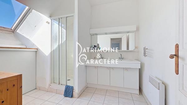 Grande maison familiale au calme d'une allée privée