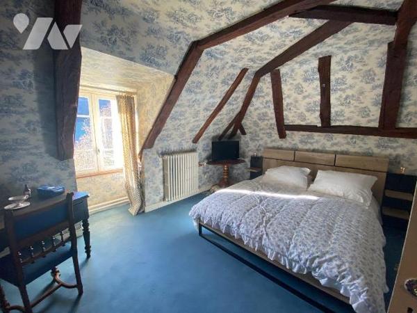 Au c?ur du Parc naturel des Volcans d'Auvergne, cette belle demeure de caractère, à l'abri des ...