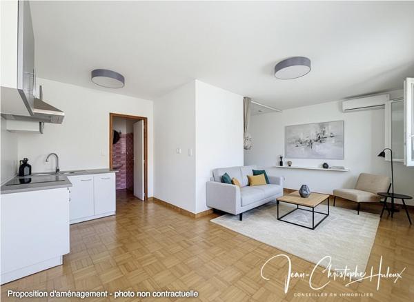 30000  NIMES - studio 36 m2 + 15 m2 Amenagement comble possible