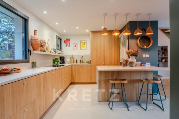 Sevrier- Maison 5 chambres, sous sol complet avec garage