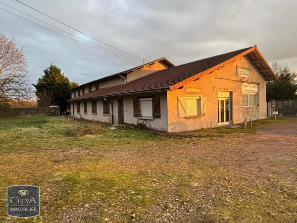 Local professionnel à vendre 840m²