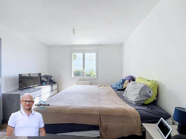 Maison 3 chambres – Jumelée par le garage – Terrain d'environ 450 m² – Saint-Genix-les-Villages