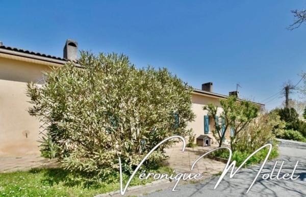 CHARMANT VILLAGE AUX PORTES DE LATRESNE - 20 MINUTES BORDEAUX CENTRE