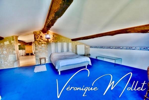 CHARMANT VILLAGE AUX PORTES DE LATRESNE - 20 MINUTES BORDEAUX CENTRE