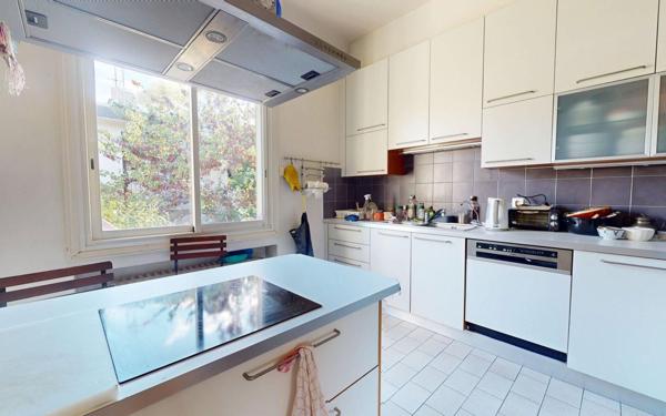 Maison à vendre    6 pièces • 176,02 m2 Montpellier