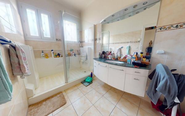 Maison à vendre    6 pièces • 176,02 m2 Montpellier