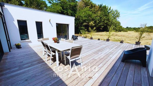 Maison à TALMONT-SAINT-HILAIRE, 85440 - 6 pièces 245m²