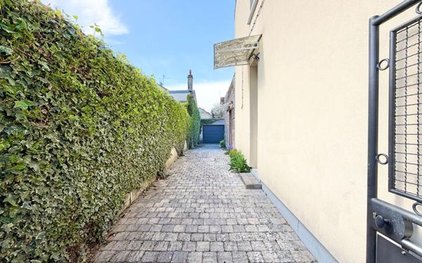Maison à vendre    7 pièces • 159 m2 Chartres