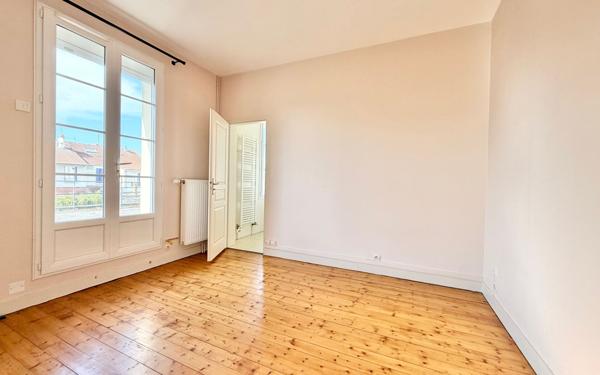 Maison à vendre    7 pièces • 159 m2 Chartres