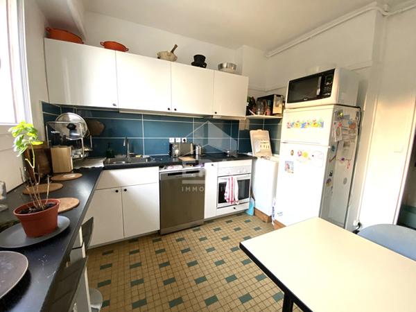 PAU- Allée de Morlaas : Appartement T3 avec garage fermé et cave