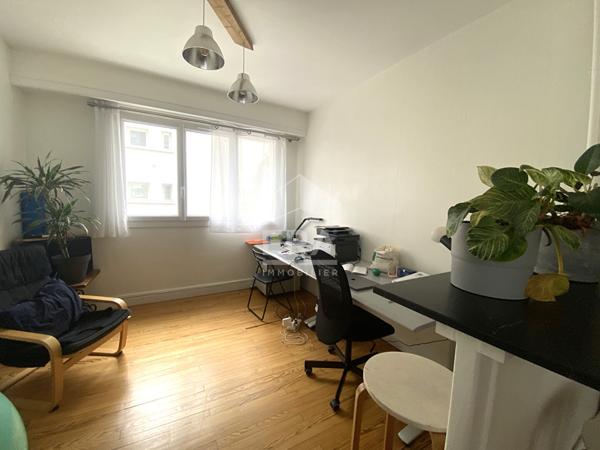 PAU- Allée de Morlaas : Appartement T3 avec garage fermé et cave