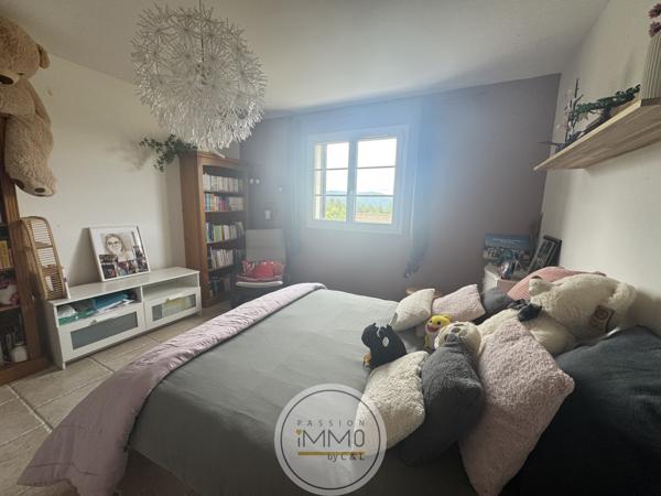 Maison 6 pièce(s) 4 chambre(s) 151.45 m²