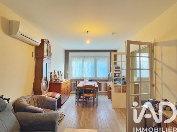 Maison à vendre 4 pièces 79 m² Sauzé-Vaussais