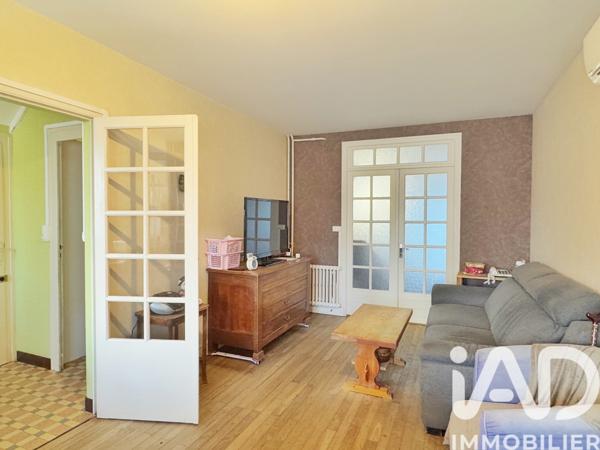 Maison à vendre 4 pièces 79 m² Sauzé-Vaussais