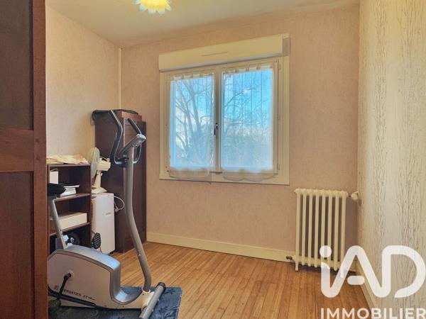 Maison à vendre 4 pièces 79 m² Sauzé-Vaussais