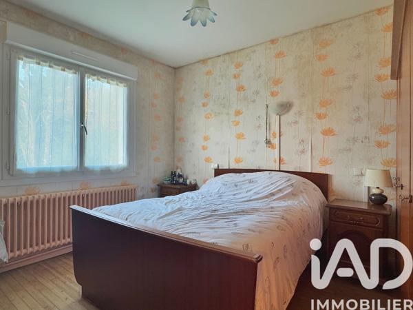 Maison à vendre 4 pièces 79 m² Sauzé-Vaussais