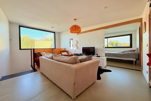 La Rochelle (17000) Proximité du vieux port et de la gare - Maison contemporaine avec piscine et double garage