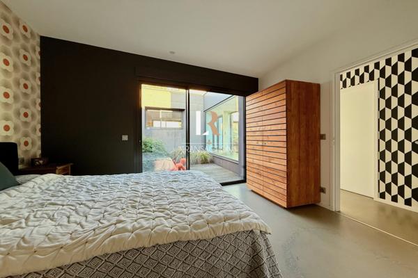 La Rochelle (17000) Proximité du vieux port et de la gare - Maison contemporaine avec piscine et double garage