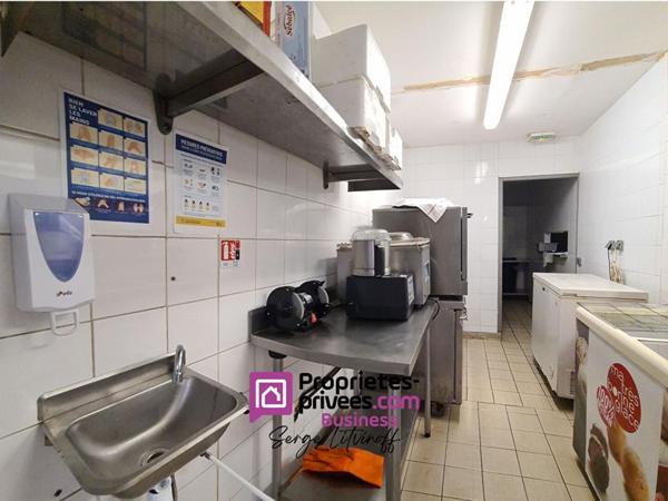 URGENT !!! 13009 MARSEILLE - RESTAURANT BISTRO TERRASSE à fort potentiel - 135.000