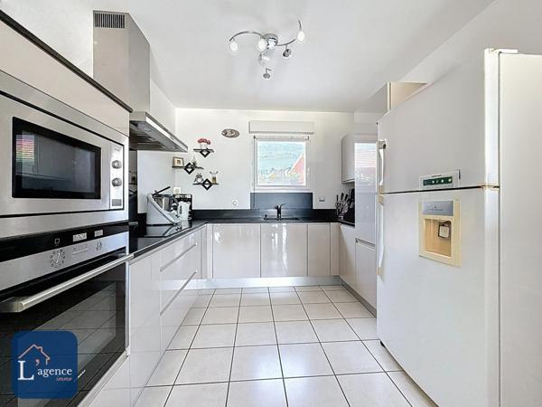 Maison Mitoyenne T6 Jardin Terrasse Garage Saint-Jean-de-Gonville 01630