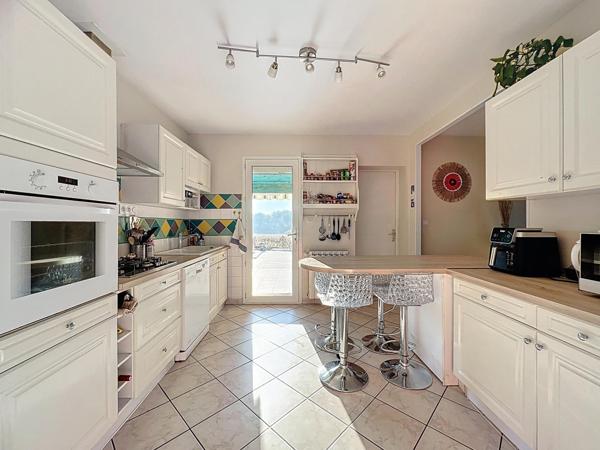 Maison 6 pièces 141m2 - Vue dégagée - Pechbonnieu