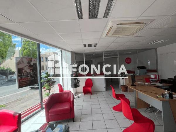 Location Local commercial 3 pièces 67 m² - 25 AVENUE DU GENERAL DE GAULLE Laon 02000