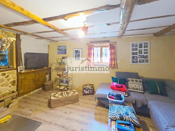 Travaillan (84850) Mas de caractère avec dépendances et T2 indépendant à Travaillan