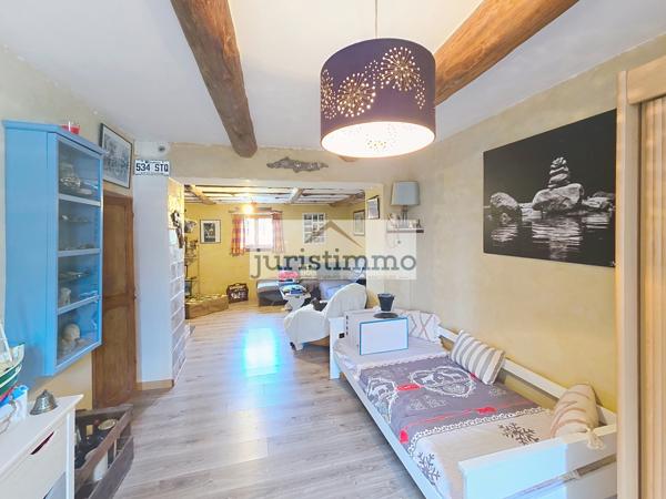 Travaillan (84850) Mas de caractère avec dépendances et T2 indépendant à Travaillan