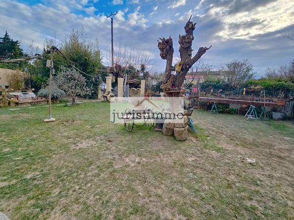 Travaillan (84850) Mas de caractère avec dépendances et T2 indépendant à Travaillan