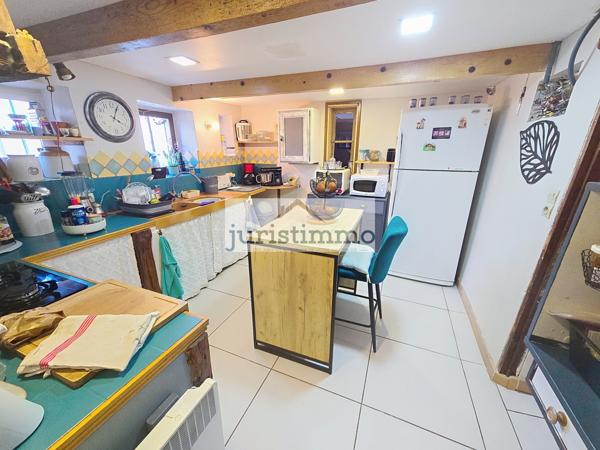 Travaillan (84850) Mas de caractère avec dépendances et T2 indépendant à Travaillan