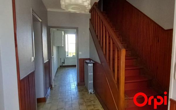 Maison à vendre    4 pièces •  Laon