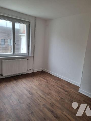 A VENDRE  charmante maison de 101m² offrant une belle luminosité et une vue mer.
elle se compo...