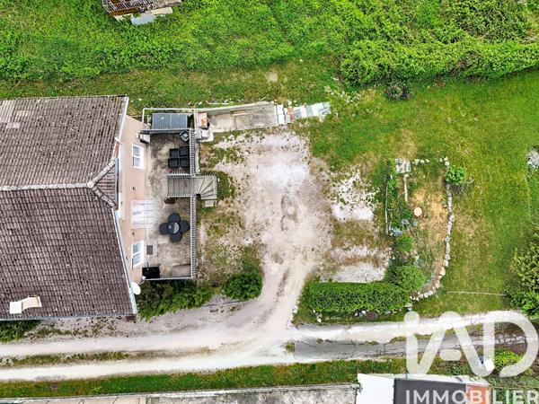 Maison à vendre 6 pièces 139 m² Injoux-Génissiat