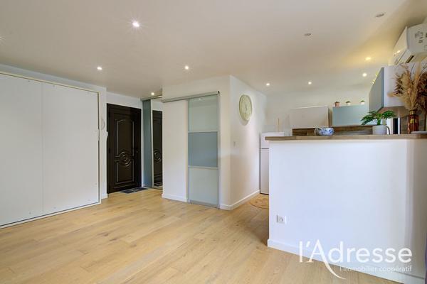 Lucciana - Studio meublé 28m² avec terrasse - Proche gare