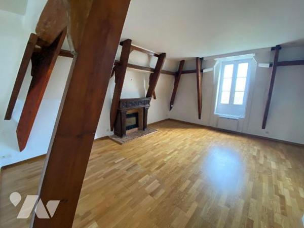 Appartement à Vendre à Saint-Quay-Portrieux (22410) en Côtes-d'Armor (22)

Situé à Saint-Quay...