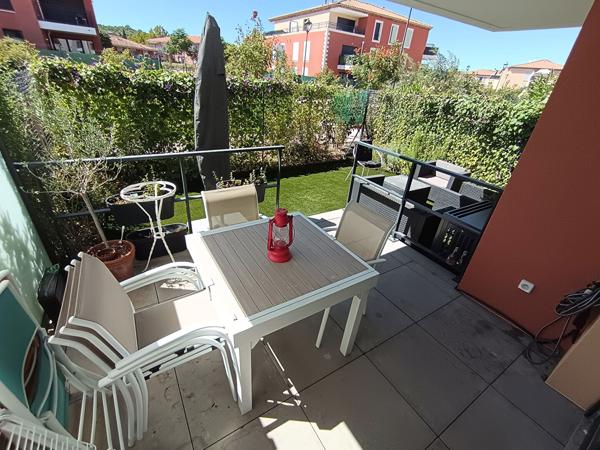 Exclusivité ! Le Puy Sainte Reparade - Appartement 2 pièce(s) de 39,80m2 avec jardin