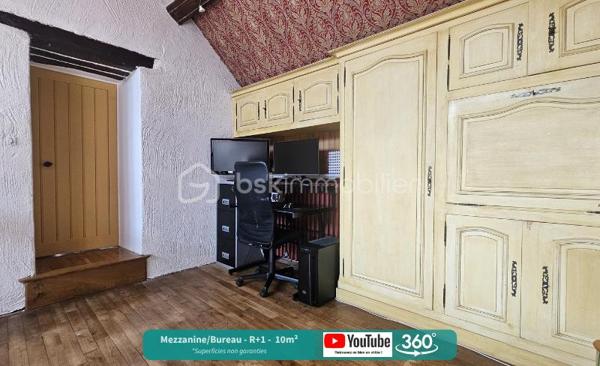 Une maison en exclusivité avec ses points forts :

- Hameau entre Beauce la Romaine et Charsonville
- Cachet et authenticité de l'ancien : (ancien relais de poste),
- Luminosité et beaux volumes,
- 4 chambres + bureau,
- 2 salles de bain/eau,
- Suite parentale,
- Magnifique jardin,
- 2 Terrasses,
- Nombreux rangements,
- 2 toilettes,
- Buanderie et dépendances,
- Poêle à granulés,
- Magnifique cuisine
- Diagnostic C...

La maison : 
Ancien relais de poste vous serez séduits par le charme de l'ancien entièrement rénové. C'est une perle rare que vous pouvez découvrir en exclusivité. La maison non mitoyenne fait près de 240m² habitables, pour un total de 8 pièces dont 4 chambres. Je vous laisse découvrir ce bien en commençant par le rez de chaussée. 

Le rez de chaussée : 
Un porche pour une entrée couverte et fonctionnelle - Une grande buanderie avec point d'eau  - Une grande entrée avec dressing (parfait pour les manteaux et chaussures) - Toilettes séparées suspendues avec meuble vasque - Pièce à vivre avec rangements et poêle à granulés - Magnifique cuisine récente contemporaine dinatoire (nombreux plans de travail et rangements) - Véritable bar d'époque (agréables soirées en perspective) - Véritable suite parentale avec dressing, double vasque et douche à l'italienne. Maison idéale avec une vie de plain pied possible. 

L'étage : 
Véritable parquet en bois massif pour tout l'étage - Le premier escalier vous amène à la deuxième chambre en mezzanine de la maison - Un second escalier dessert un espace bureau/mezzanine (idéal pour le télétravail) - Un vaste palier de charme avec de nombreux rangements (parfait pour le quotidien) - Deux très belles chambres spacieuses - Une grande salle de bain avec toilettes (pour satisfaire toute la famille).

Extérieurs et dépendances :
La parcelle de près de 1260m² est à l'abris des regards - Exposition Sud-Est - Une cour pour stationner plusieurs véhicules - Beau jardon arboré - 2 terrasses - Cabanon de rangement en bois - Petit atelier/verrière - Plusieurs appentis pour du rangement supplémentaire - Cave - Espace poulailler...

Côté technique : 
Ballon moins de 10 ans - Assainissement individuel - Diagnostic C - Pas d'amiante ni plomb - Menuiseries double vitrage - Radiateurs alimentés par poêle à granulés de moins de 10 ans - Murs en pierre et moellons avec isolation intérieure allant de 10 à 20cm.

Le secteur : 
Cette maison de charme se trouve dans un hameau entre Charsonville et Beauce la Romaine, anciennement Ouzouer le Marché - Accès rapide aux axes reliant Orléans, Blois et Beaugency - Établissements scolaires sur la commune (écoles et collège) et ramassage scolaire: idéal pour les familles - Bassin d’emploi porté par l’agriculture, la logistique et les pôles économiques alentours - Un emplacement recherché alliant tranquillité et accessibilité - boulangeries, bar-tabac, restauration, coiffure etc...

Visite virtuelle 360° sur demande,
Vidéo de présentation sur ma page YouTube,
J'attends votre appel pour planifier une visite. Dans le cadre de votre projet d’acquisition et conformément aux dispositions de la loi ELAN, nous souhaitons vous informer de vos droits avant la visite du bien que vous envisagez. Nous vous rappelons que vous avez la possibilité de vous faire accompagner, lors de la visite, par un professionnel de la construction de votre choix (architecte, expert en bâtiment, maître d’œuvre, artisan, etc.). Cette démarche peut vous permettre d’obtenir un avis technique éclairé sur l’état du bien, d’identifier d’éventuels travaux à prévoir et de sécuriser votre projet d’acquisition. Nous vous remercions de bien vouloir nous informer en amont de la visite si vous souhaitez être accompagné(e), afin de faciliter l’organisation de celle-ci dans les meilleures conditions.
