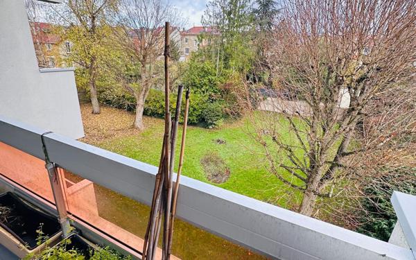 Appartement à louer    1 pièce •  Rosny-sous-Bois