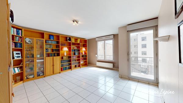Appartement
         3 pièces
        - 78 m² Exclusivité 290 000 € *
