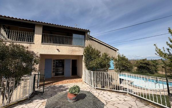 Maison à vendre    6 pièces •  Tulette