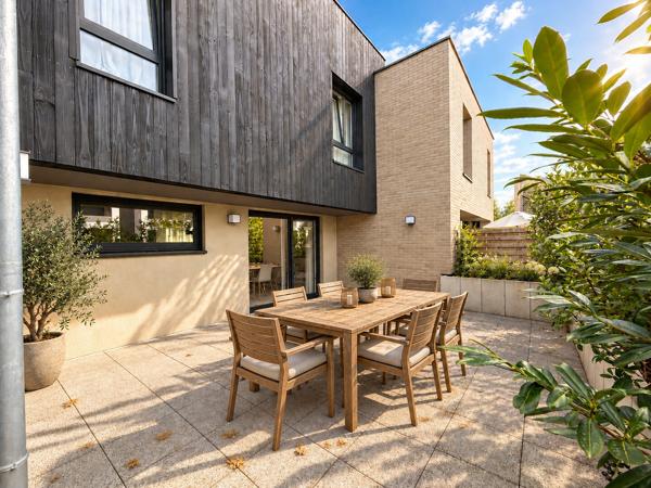 T4 duplex avec terrasse, garage et place de parking privative