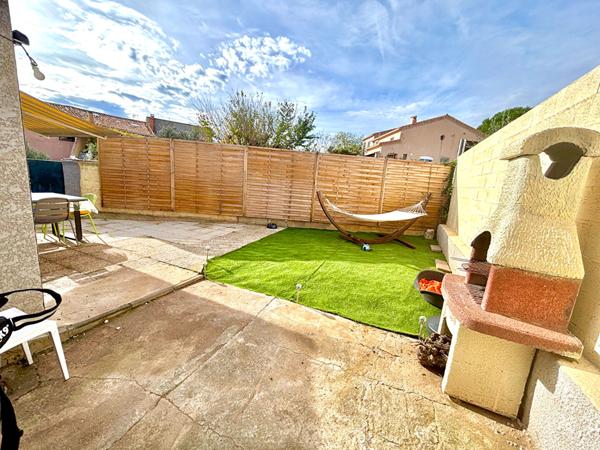 MARSEILLAN, Maison avec dépendance, garages et jardins