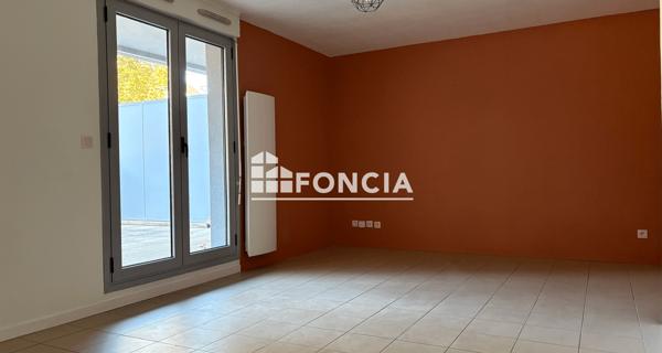 Location Appartement 2 pièces 47.012 m² - Oloron-sainte-marie 64400