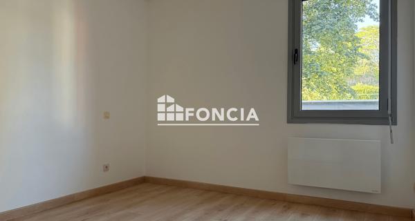 Location Appartement 2 pièces 47.012 m² - Oloron-sainte-marie 64400