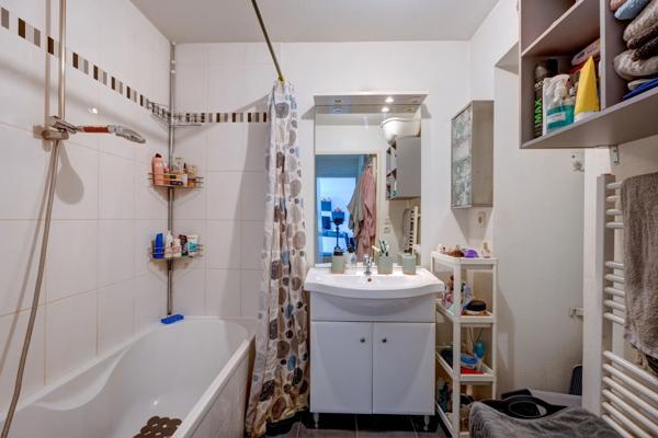 Appartement
         3 pièces
        - 61 m² Exclusivité 273 500 € *