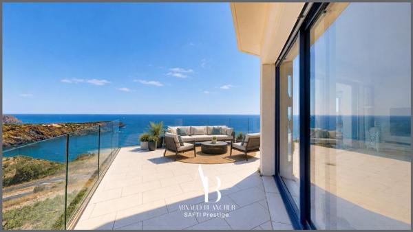 Villa d’architecte contemporaine avec piscine – Vue panoramique exceptionnelle sur la Méditerranée