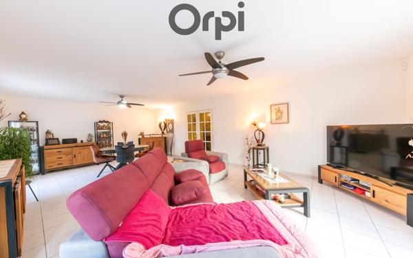 Maison à vendre    4 pièces • 145 m2 Baixas